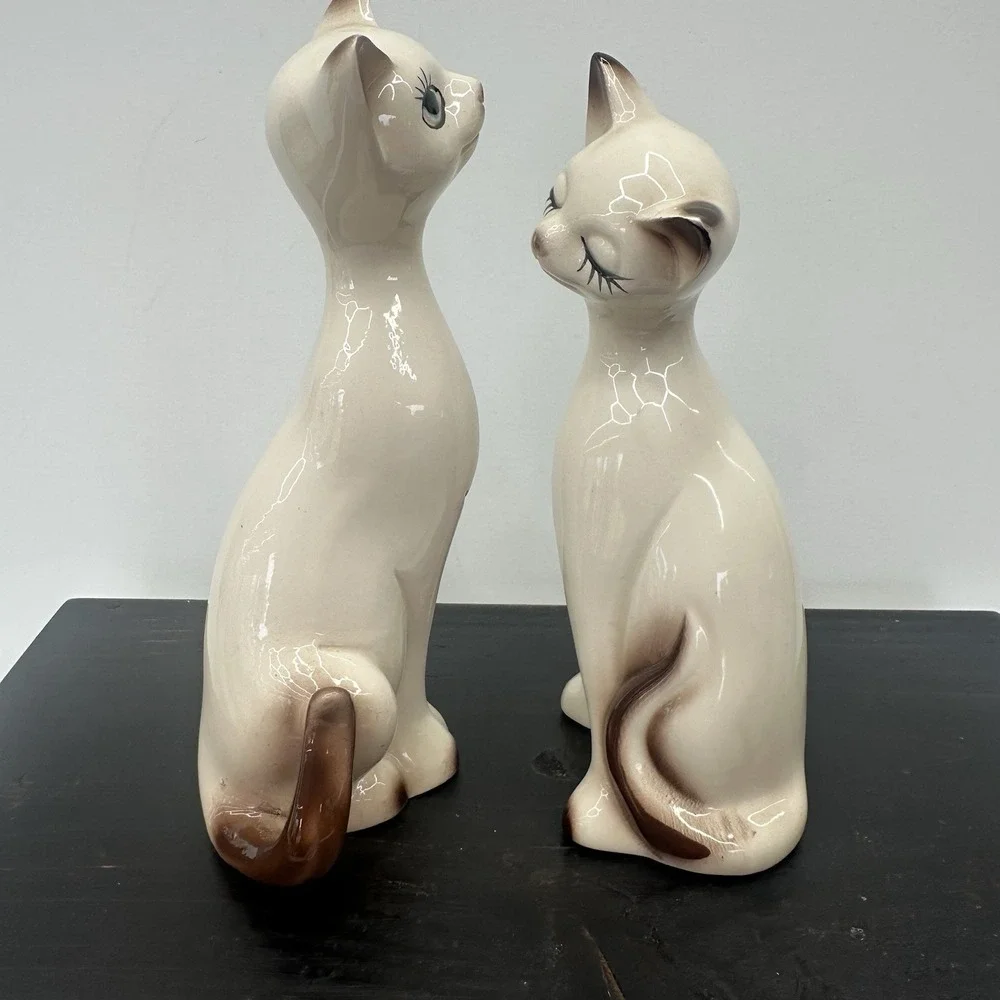 Vintage Mid Century Modern Loving Siamese Cat Figurine Pair Taiwan 8